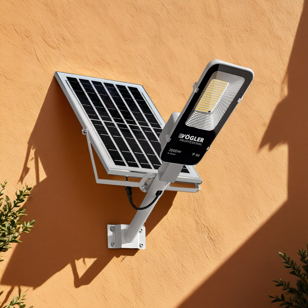 Мощна соларна лампа, сензор за здрач, дистанционно управление, Vögler Professional 2000W